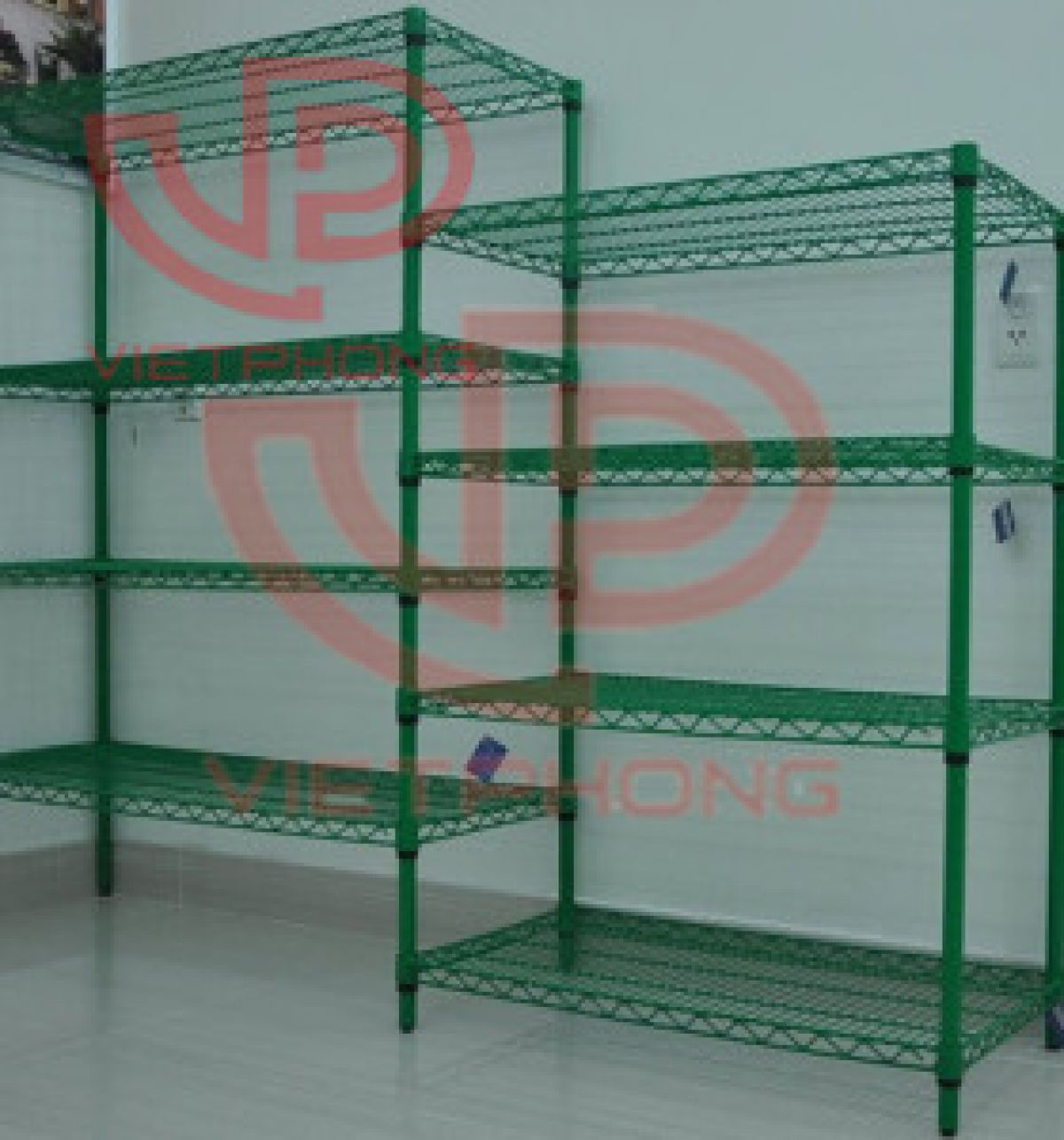 Continuous shelves